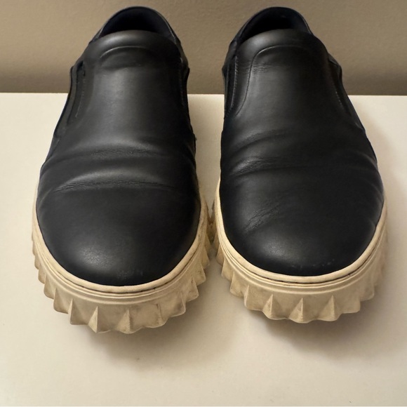 Salvatore Ferragamo Black Cruise Slip-On Shoes - Picture 6 of 8